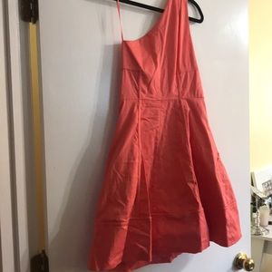 One shoulder pink dress